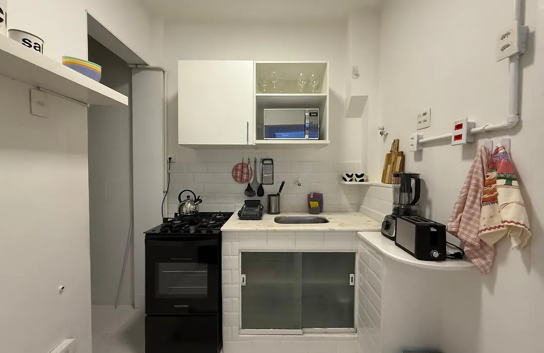 Cozy Flat In Leblon Five Steps From The Beach-1